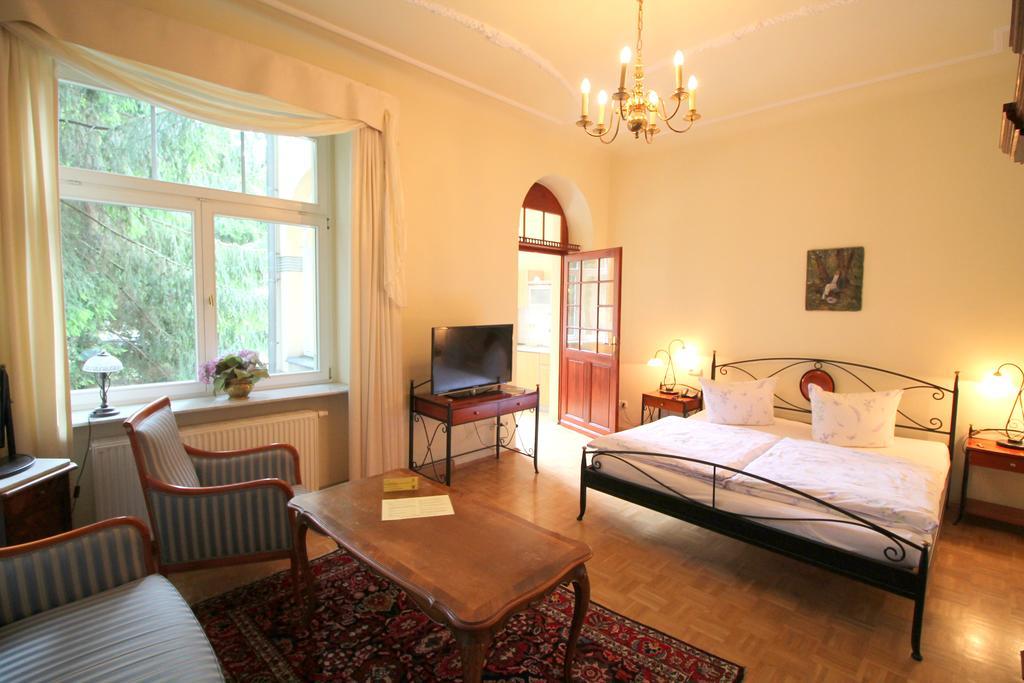 Hotel-Appartement-Villa Ulenburg Dresda Exterior foto